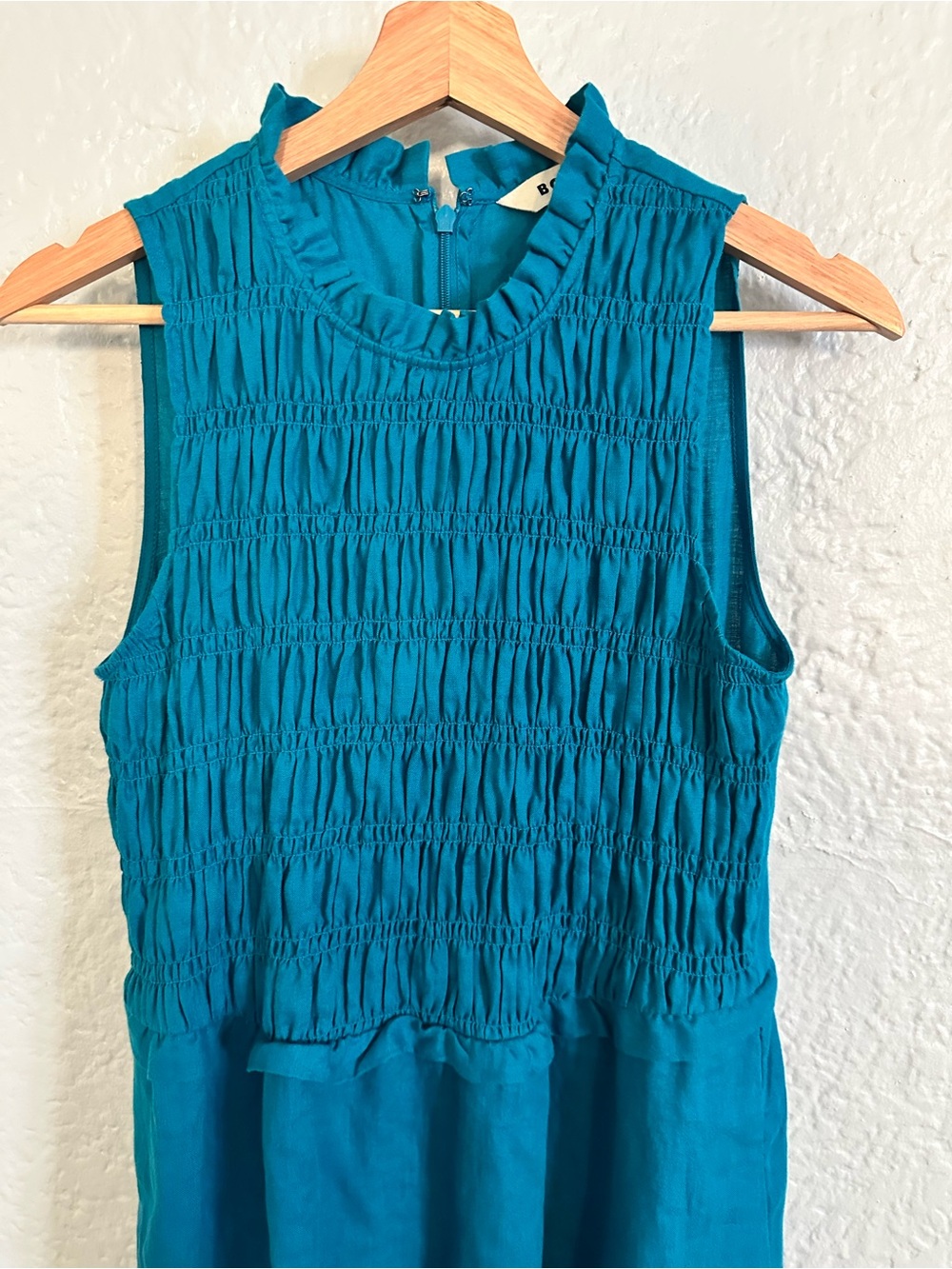 Smocked Linen Midi Dress
Crystal Teal - Picture 5 of 10